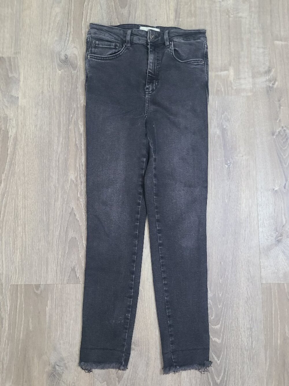 We The Free Free People Faded Black High Rise Raw Fray Hem Skinny Jeans Size 29